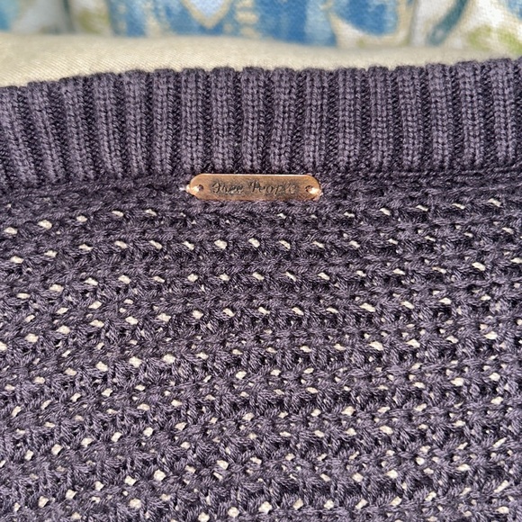 Free People Moonshine Dark Gray V-Neck Cold Shoulder A-Line Knit Sweater - M / L - Picture 12 of 15